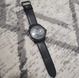 🆕️🌷Guess Leather Watch